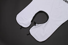 Load image into Gallery viewer, Groomarang Beard Catcher- Less Mess, Better Beard