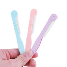 Load image into Gallery viewer, Eyebrow Brow Shaper & Dermaplaning Safe Painless Portable Razor Tool