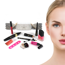 Load image into Gallery viewer, Glamza Beauty Treats Christmas Cracker