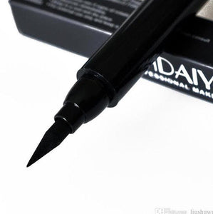 Black Eyeliner Vamp Pen